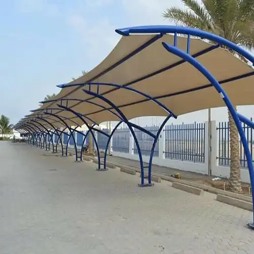 مظلة مواقف سيارات